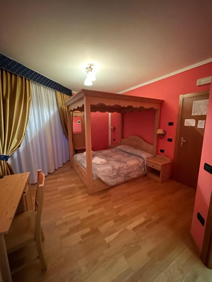 ברנטוניקו Hotel Sole Del Baldo מראה חיצוני תמונה