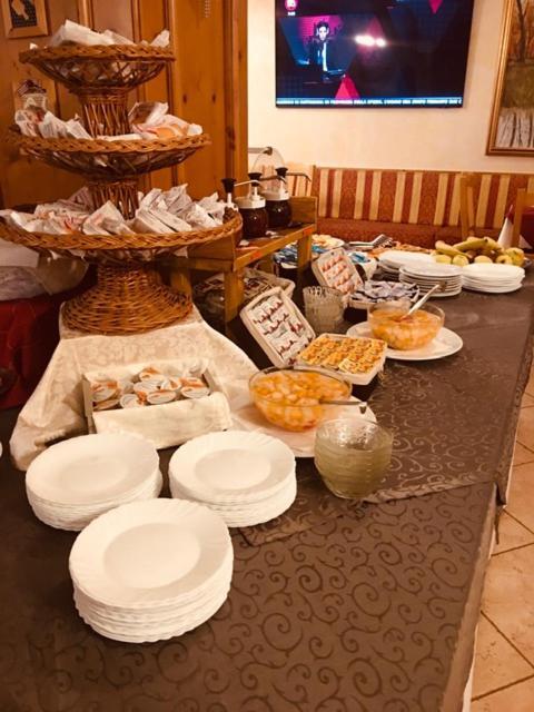 ברנטוניקו Hotel Sole Del Baldo מראה חיצוני תמונה
